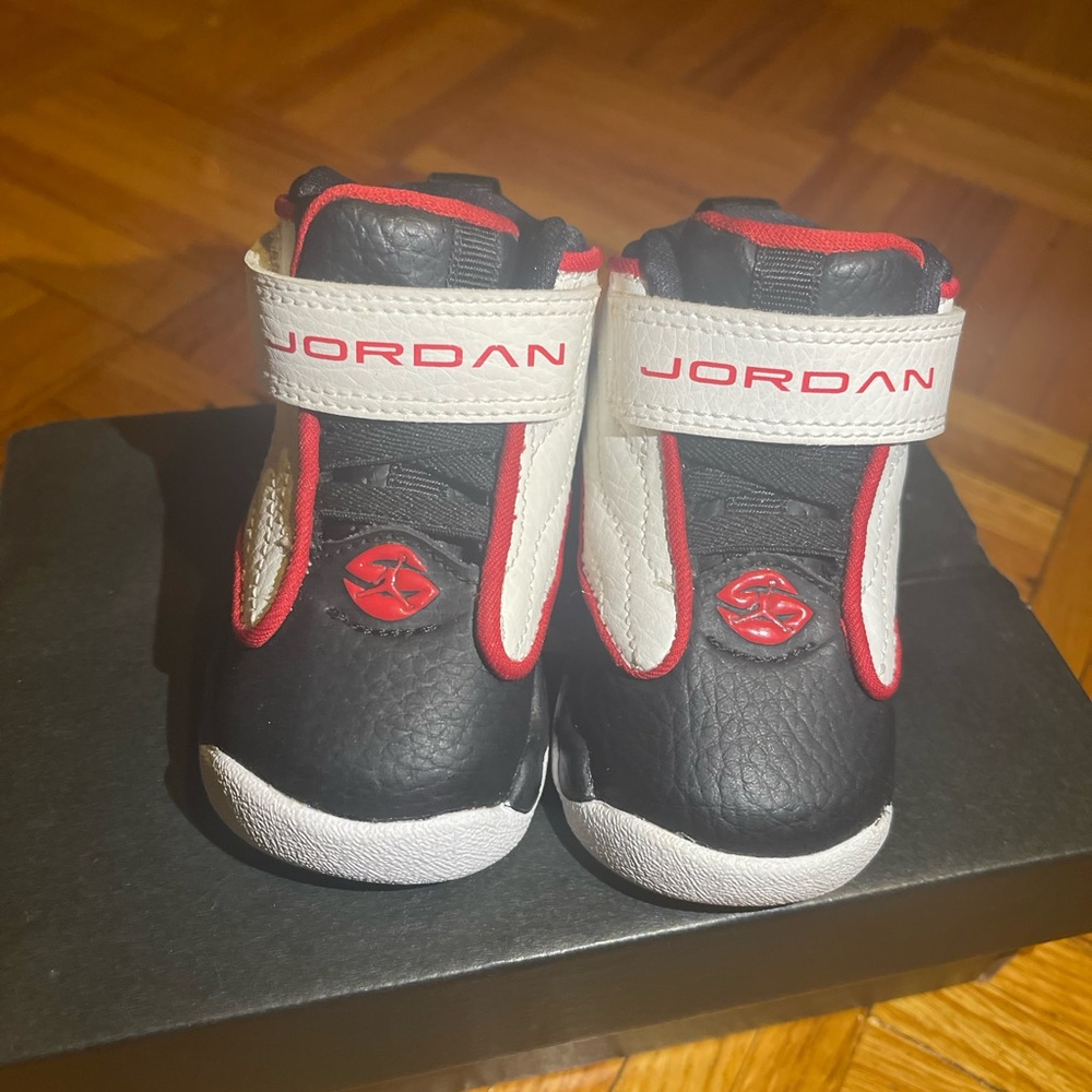 Jordan baby sneaker 2c